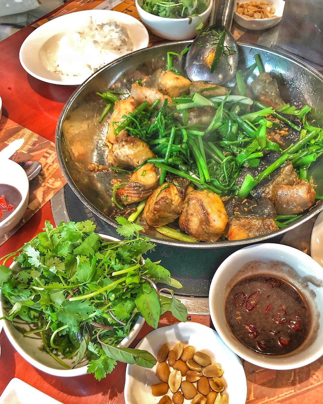 Top 12 quán chả cá Hà Nội ngon danh tiếng của những người sành ăn