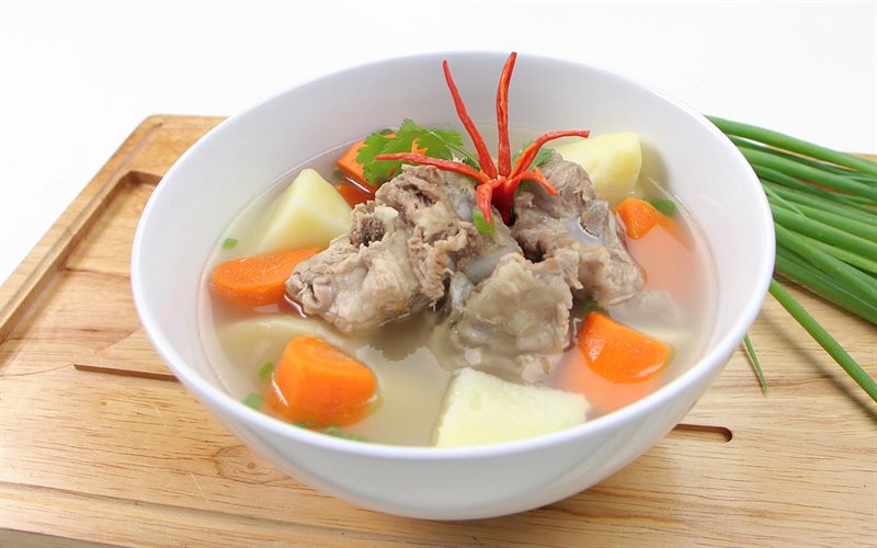 Cách nấu canh xương khoai tây thơm ngon, nước sánh