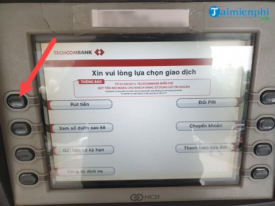 Chỉ đường rút tiền tại ATM Techcombank