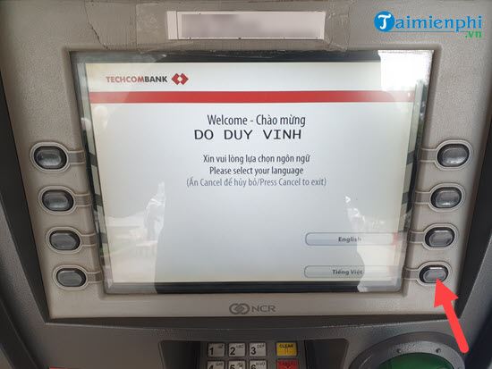 Chỉ đường rút tiền tại ATM Techcombank