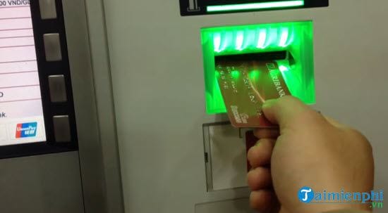 Hướng dẫn cách rút tiền ATM Agribank cho người mới sử dụng lần đầu