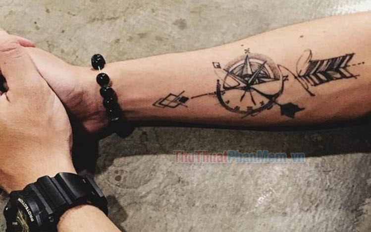 Hình xăm mũi tên la bàn. Xăm hình bấm TRUY CẬP để liên hệ | Infinity tattoo,  Tattoos, Mini