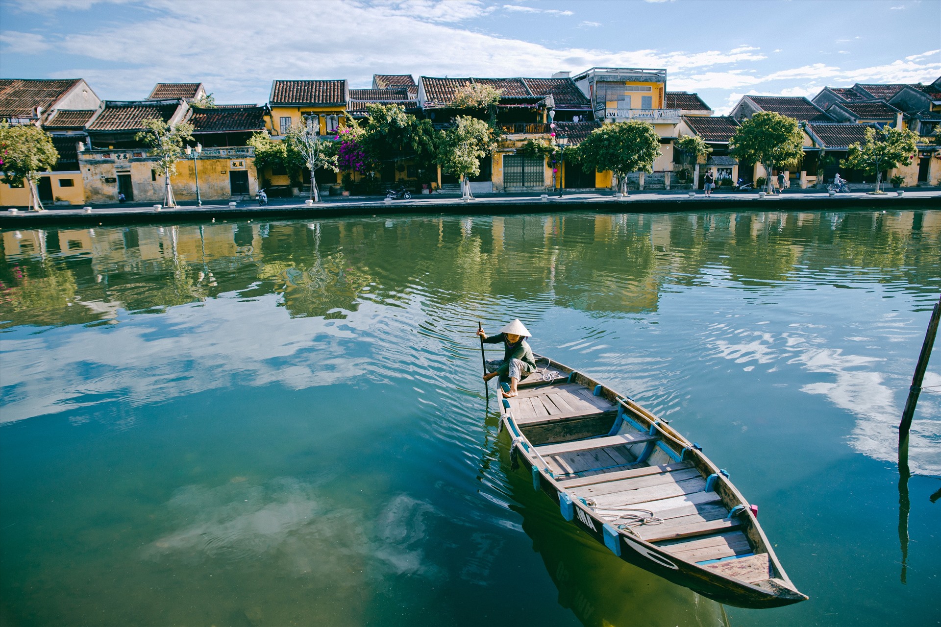 Bức tranh huyền bí của dòng sông tuyệt vời