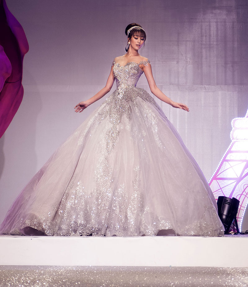 Váy cưới trễ vai công chúa trending – Tu Linh Boutique