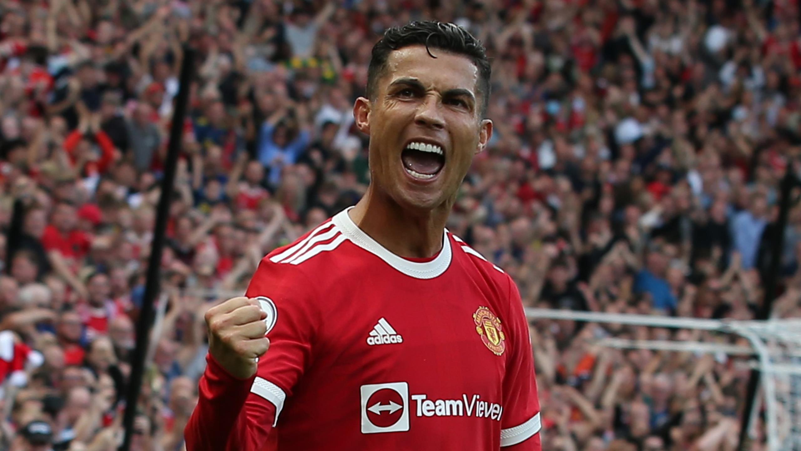 2 mặt Cristiano Ronaldo: Từ Số 7 huyền thoại tới Kẻ phản bội