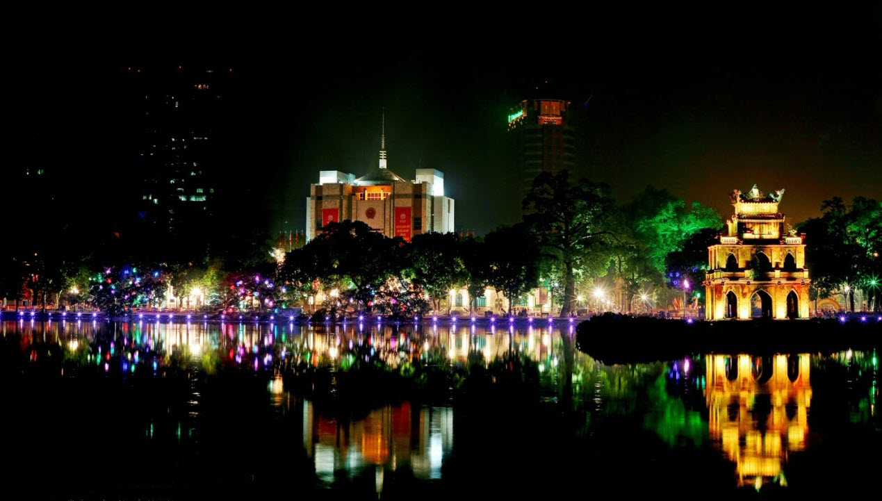 Bức tranh đẹp về đêm của Hồ Gươm - Bộ ảnh tuyệt vời về Hồ Hoàn Kiếm