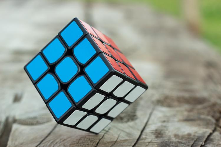 Bức tranh Rubik đẹp