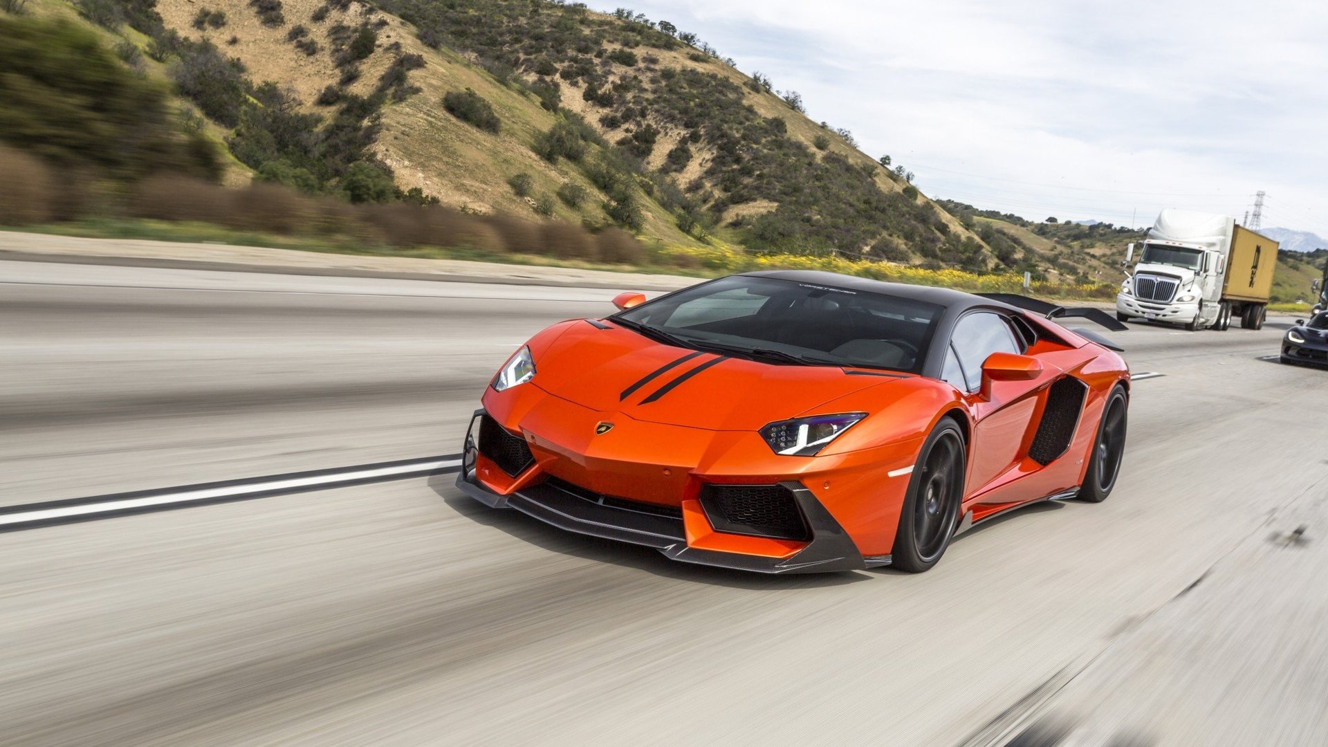 Khám phá vẻ đẹp đỉnh cao của siêu xe Lamborghini