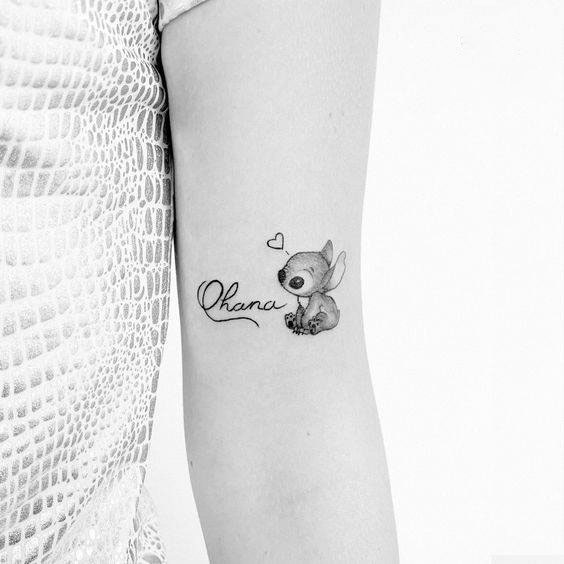 Hình xăm đẹp ở cổ tay thu hút sự chú ý cho nam giới | Stitch tattoo, Disney  tattoos, Disney stitch tattoo