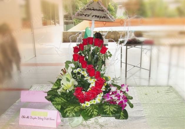 Các bài thuyết trình xuất sắc nhất tại cuộc thi cắm hoa chào mừng Ngày Quốc tế Phụ nữ 8/3