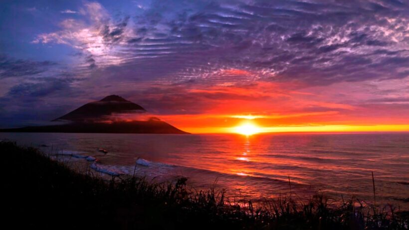 Khám phá vẻ đẹp biển buồn, tâm trạng và cô đơn