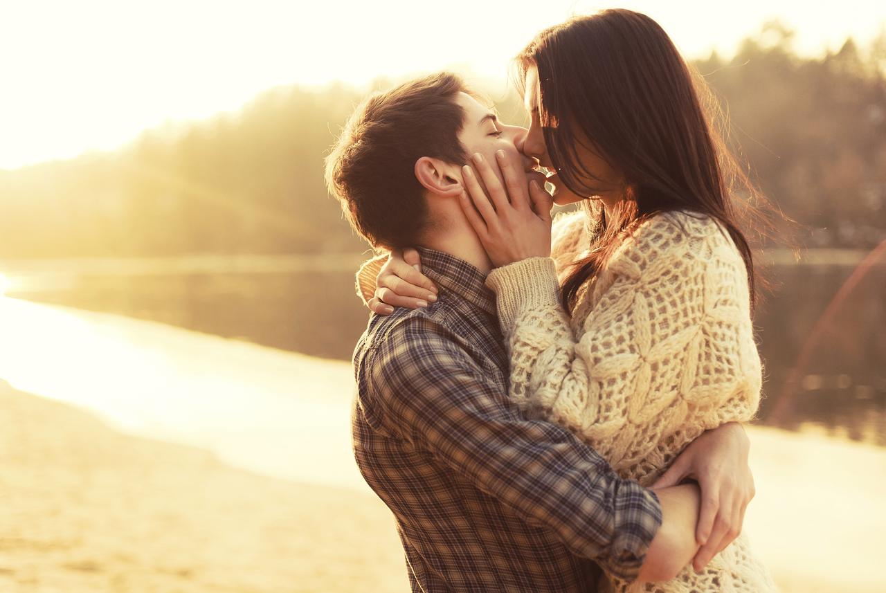 Những bức ảnh hôn nhau đẹp và lãng mạn nhất
