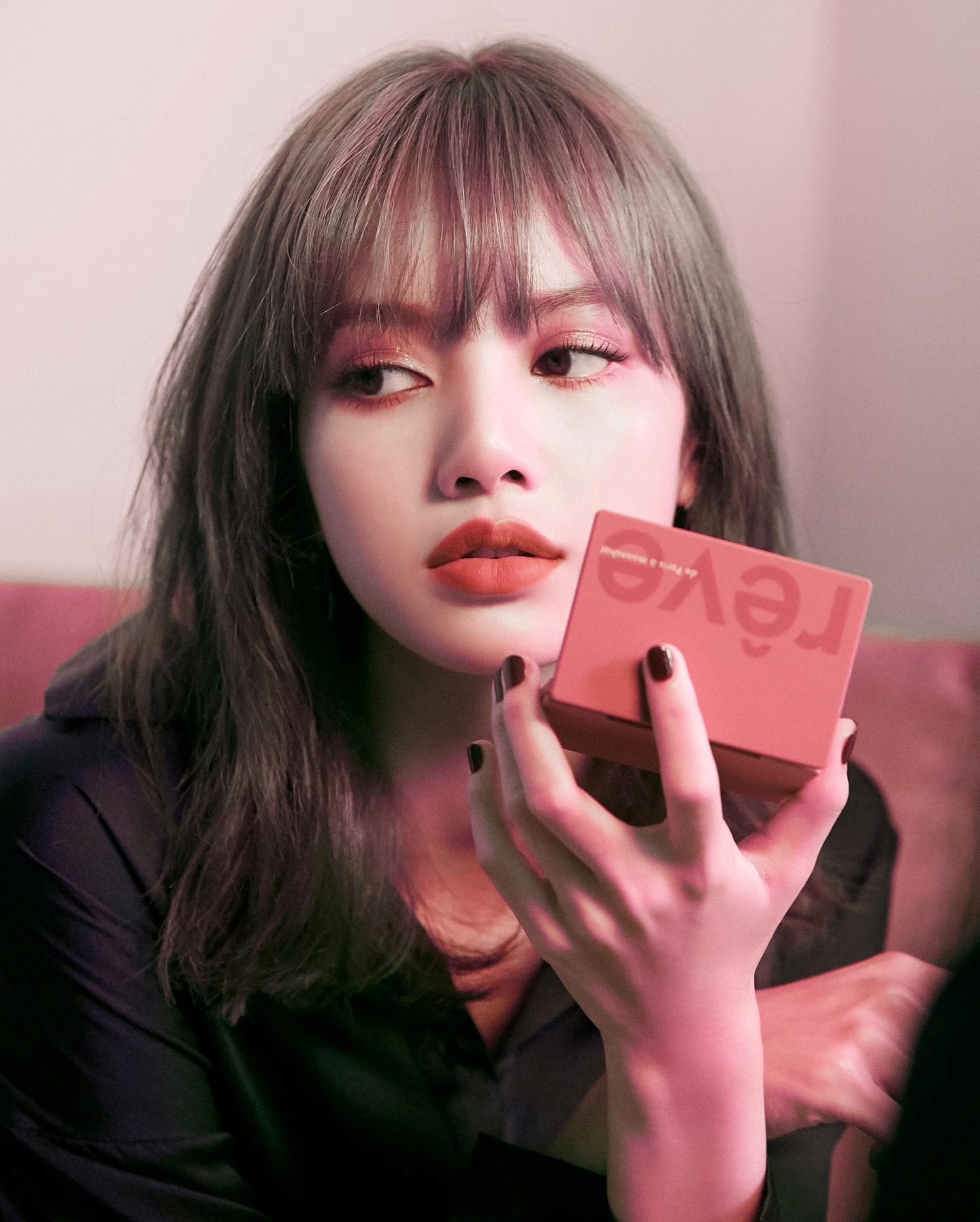 Hình ảnh xinh đẹp của Lisa (Black Pink)