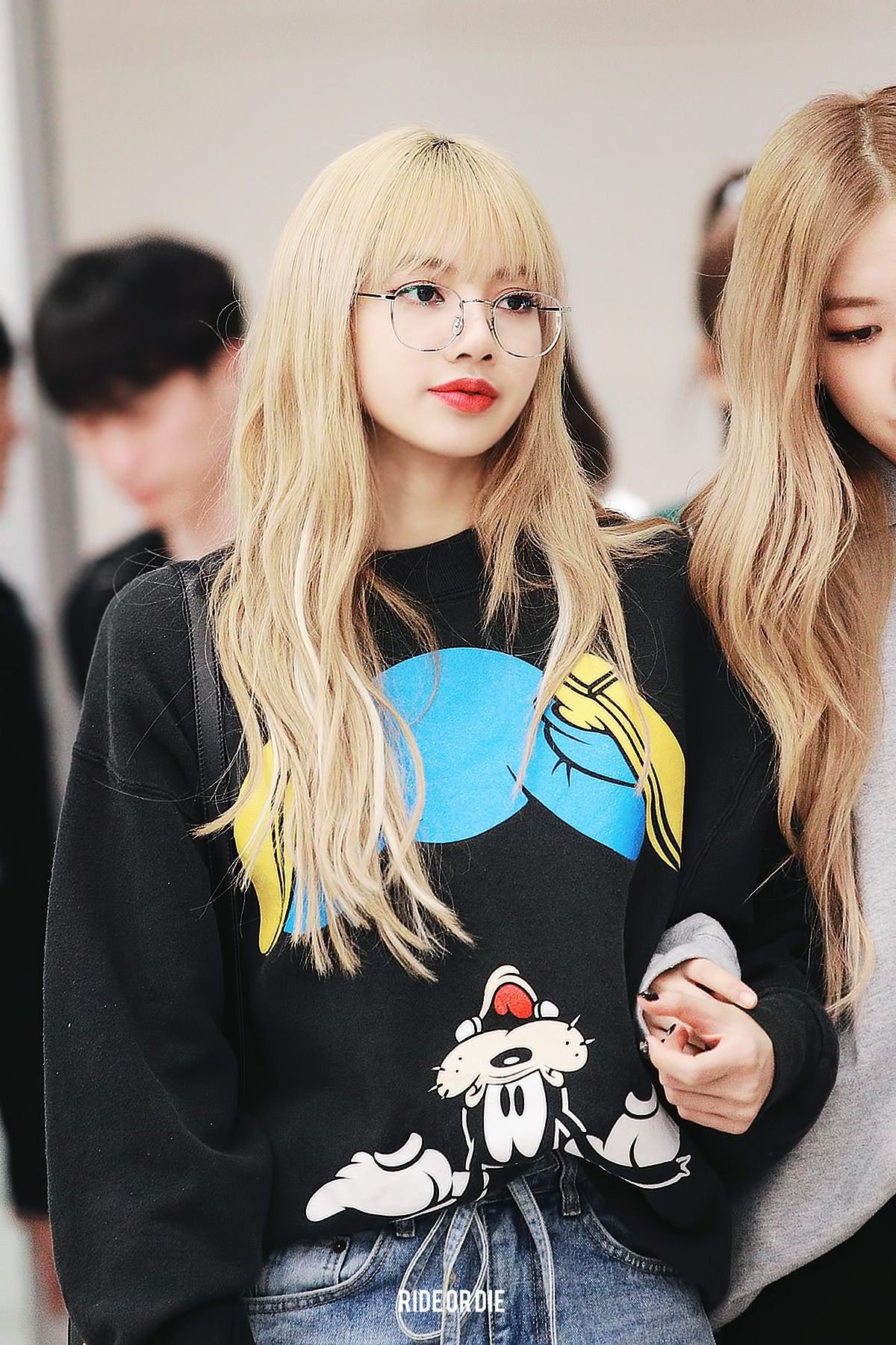 Hình ảnh xinh đẹp của Lisa (Black Pink)