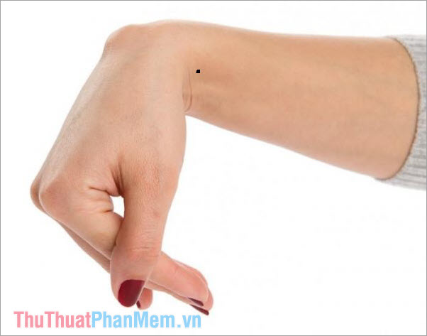 Nốt ruồi tại cổ tay: Bí mật ẩn sau vẻ đẹp! Tốt hay không?