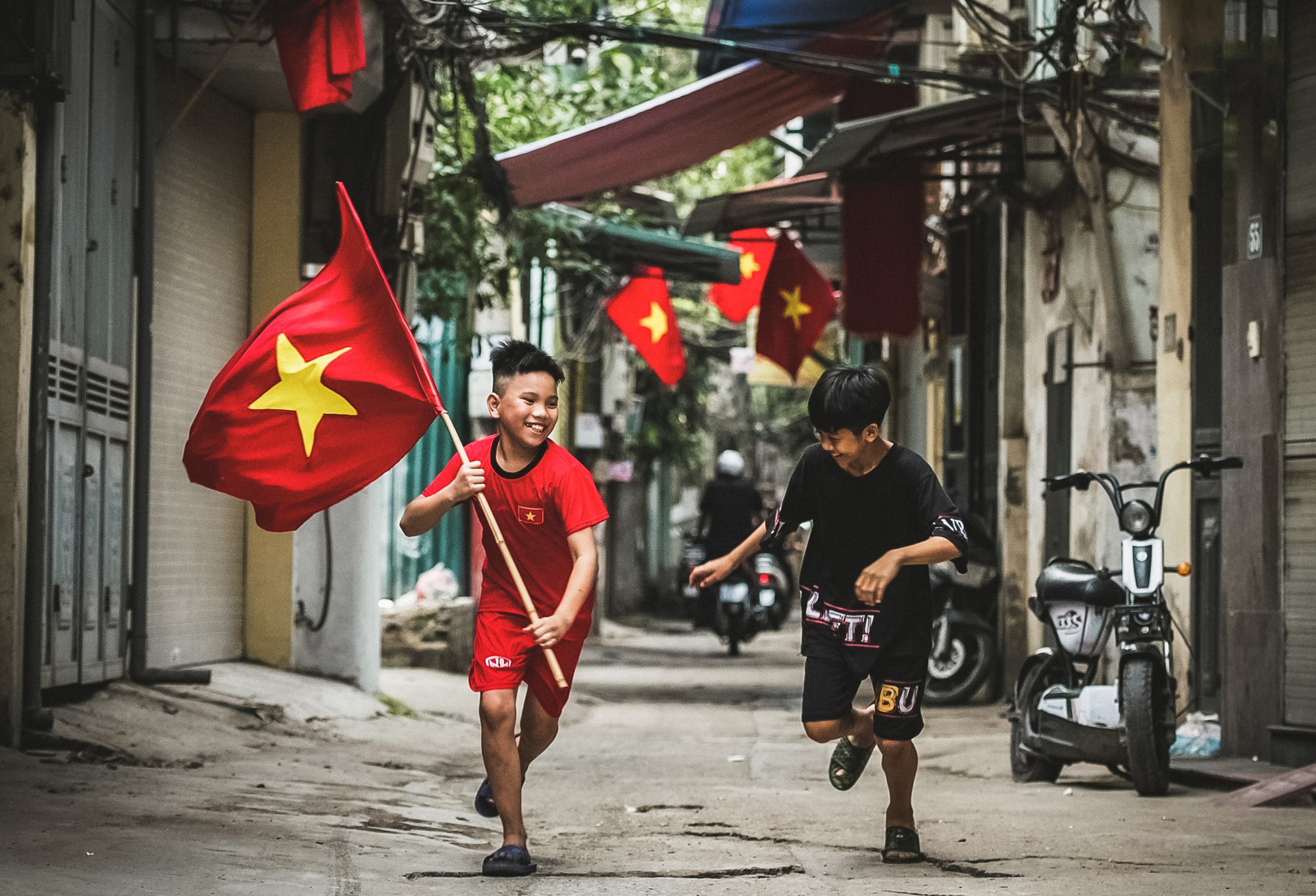 Khám phá vẻ đẹp tuyệt vời của hình ảnh cờ đỏ sao vàng đẹp nhất