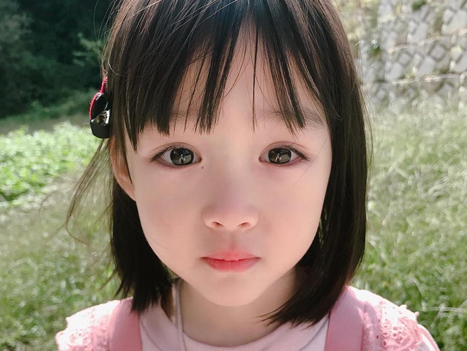 Hình ảnh dễ thương của bé Hàn Quốc