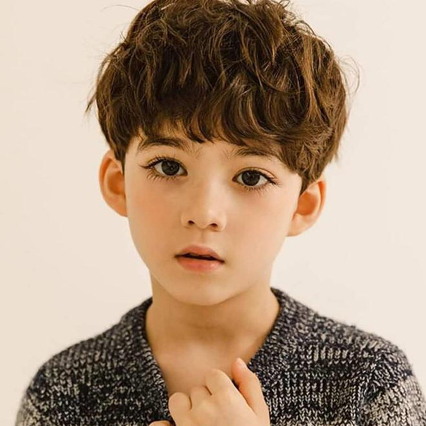 Top những mẫu tóc xoăn đẹp nhất cho bé trai Hàn Quốc
