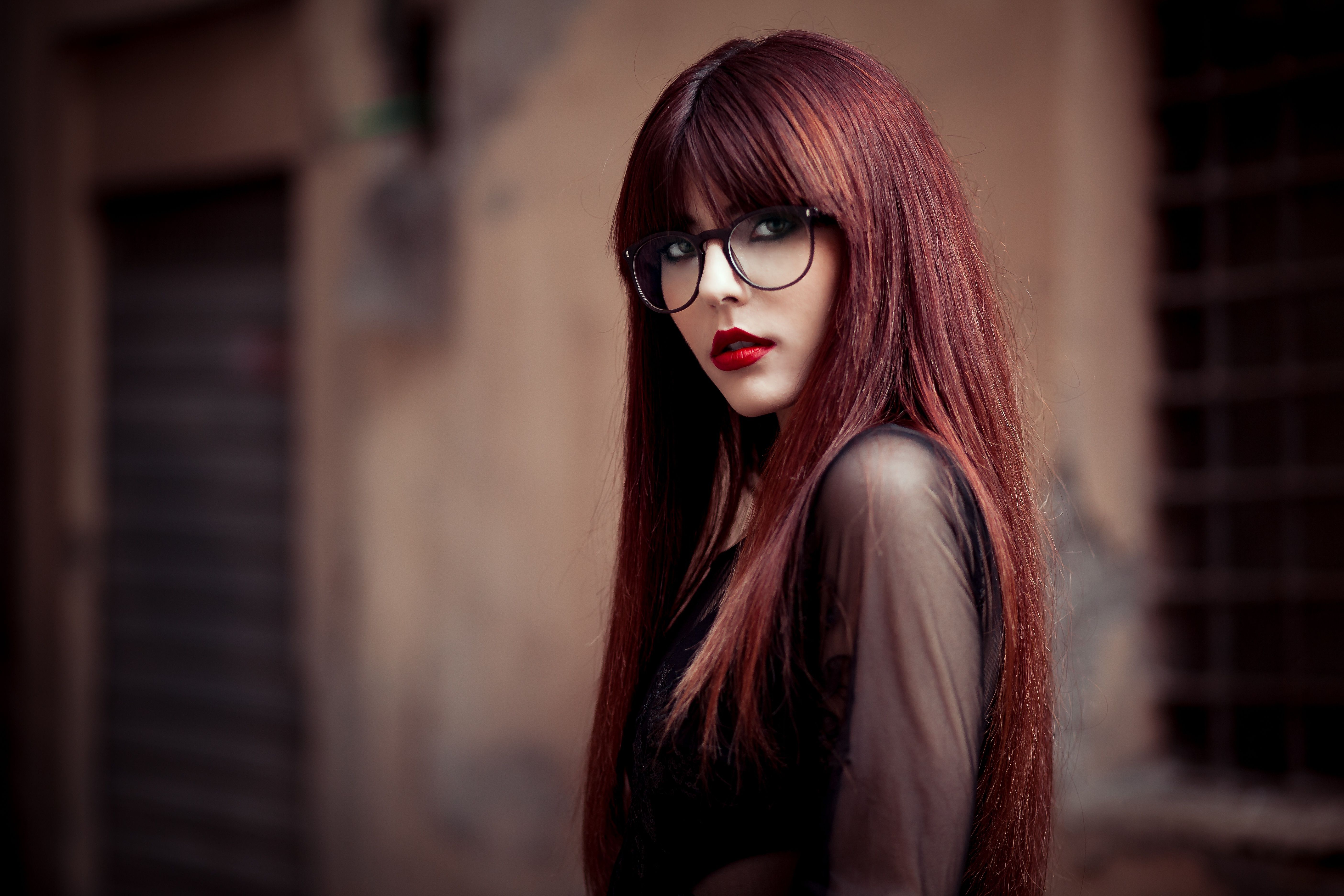Bộ sưu tập ảnh gái xinh tóc dài đeo kính che mặt