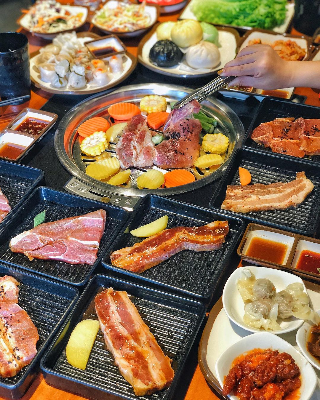 Top 10 delectable and affordable grilling buffets on Pham Van Dong - Mytour