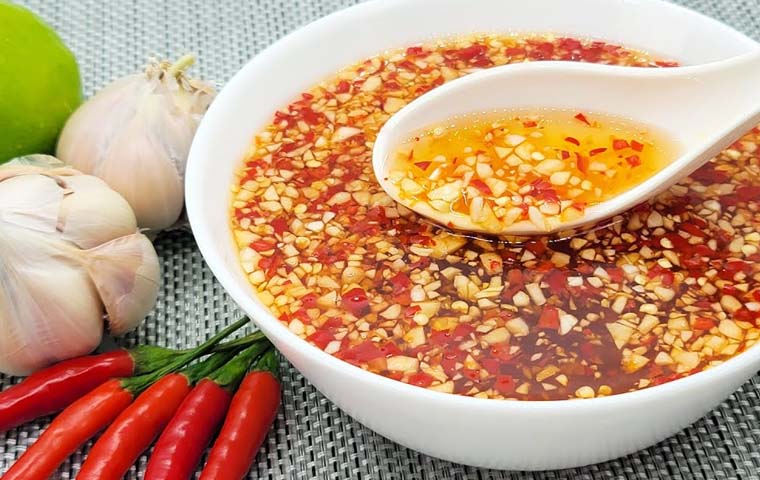 Những Mẹo Nhỏ Khi Làm Nước Mắm Bún Chả Giò