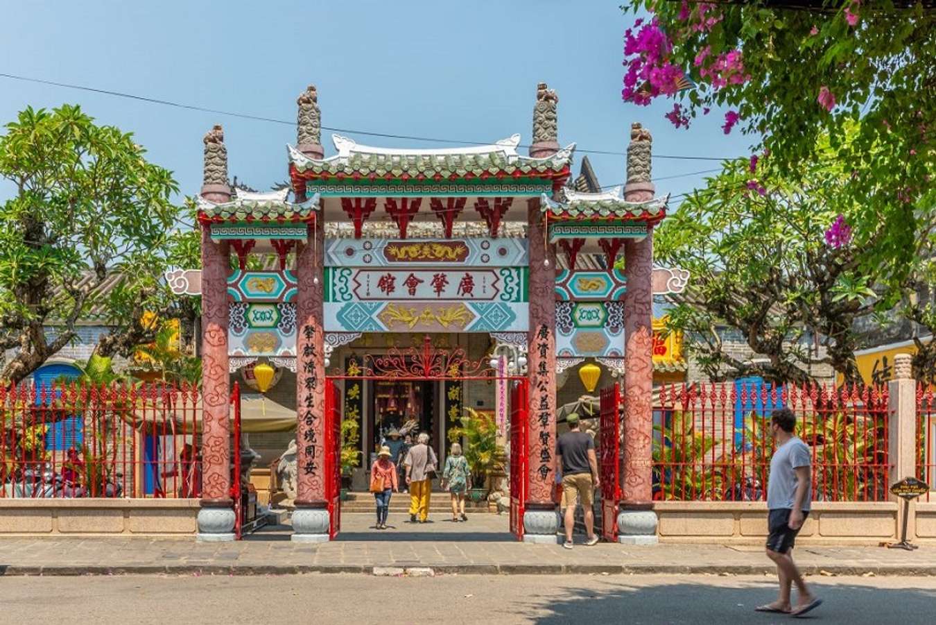 Unraveling the Charm of Ancient East at Phung Hung Ancient House