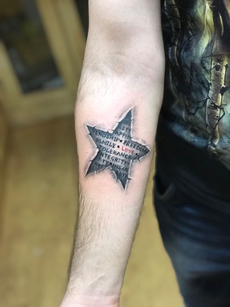 Stunning 3D Tattoo of Stars