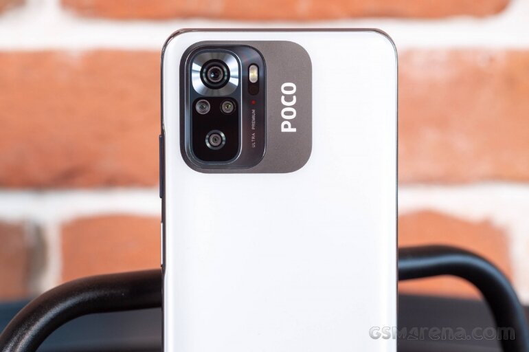 Poco M5s VS iPhone 13  Camera Test Comparison 