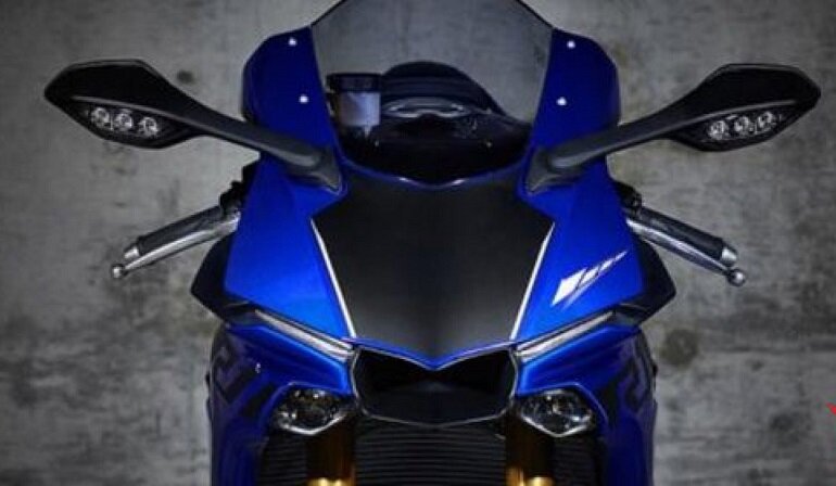 Yamaha YZF-R1 2021 được bán với giá bao nhiêu tại Việt Nam?