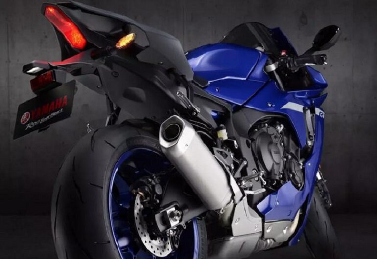 Yamaha YZF-R1 2021 được bán với giá bao nhiêu tại Việt Nam?