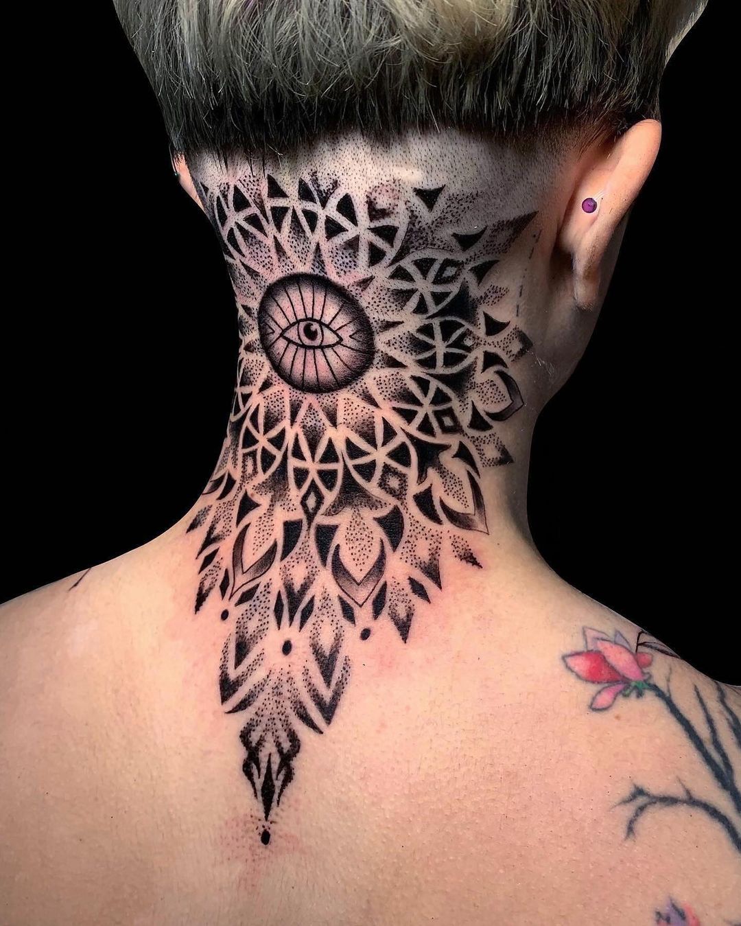 The Ultimate Collection of Stunning Back Neck Tattoos 2024