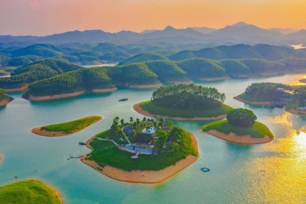 Thac Ba Lake - A Promising Tourist Destination in Yen Bai