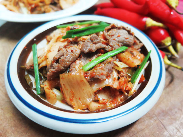 Công Thức Nấu Món Bò Xào Kim Chi