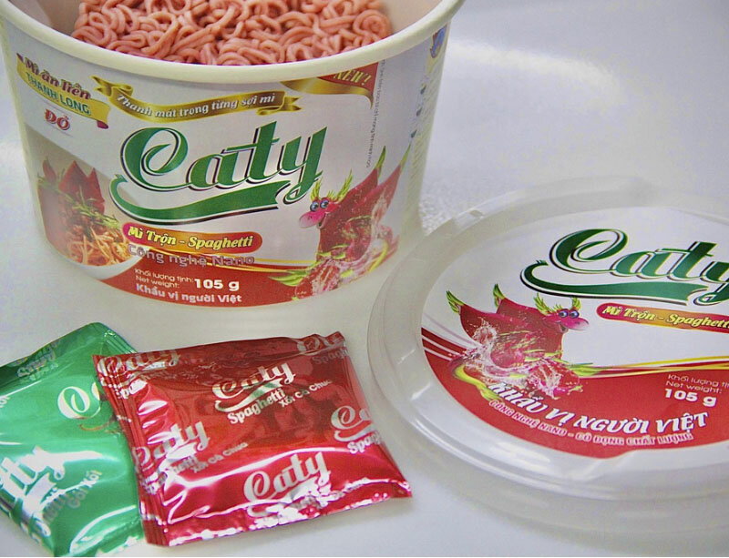 Reviewing Caty's dragon fruit instant noodles in all 6 flavors - A ...