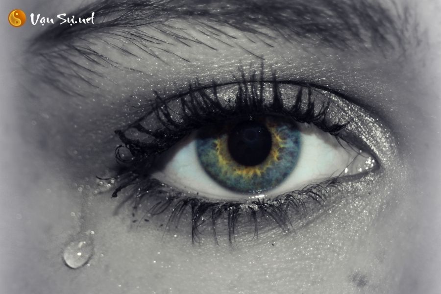 - Sự ý nghĩa sâu sắc của giấc mơ thấy mình khóc