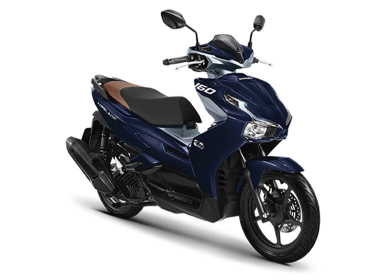 What's the price tag on the newly launched 2022 Honda Air Blade 160? How many color options are there?