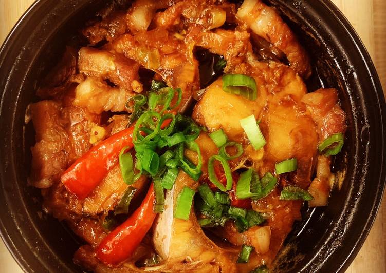 Discover the secrets to effortlessly preparing braised basa fish with