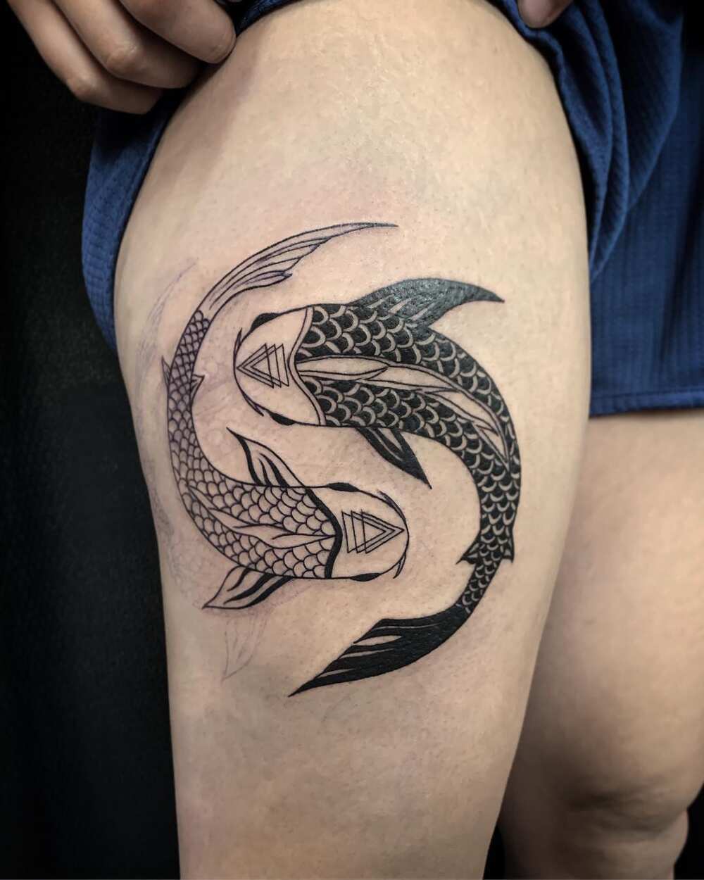 36 Stunning Pisces Tattoos That Capture The Uniqueness Of The Sign -  OurMindfullLife.com//zodiac signs/… | Pisces tattoo designs, Pisces tattoos,  Simplicity tattoos