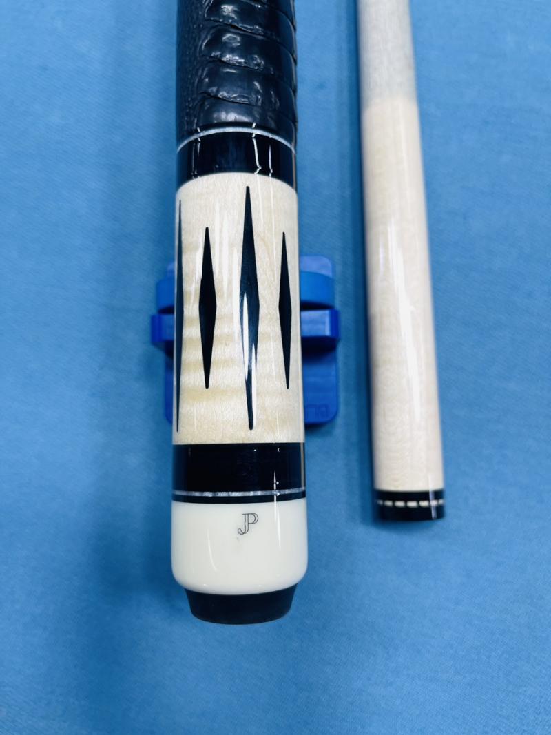 Discover the Top 10 Best Pool Cue Brands Today