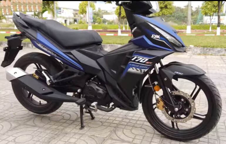 Discovering the standout features of the SYM Star SR 170cc manual motorcycle?