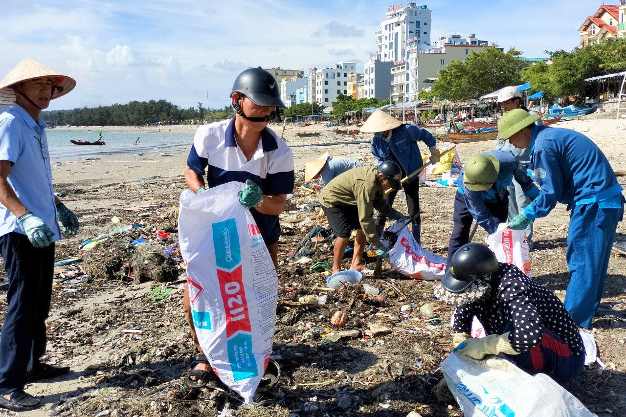 Starting from September 15, it's prohibited to bring plastic bags and