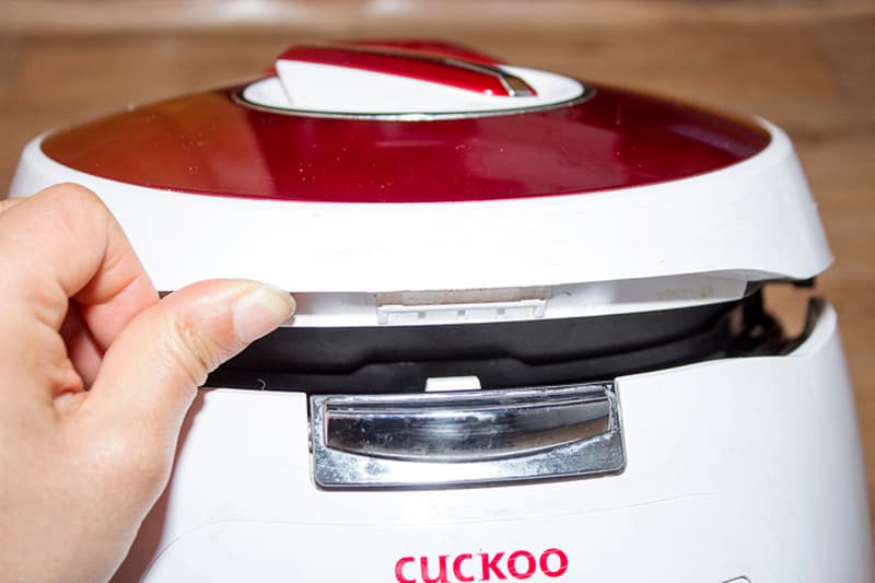 Causes and Solutions for E01 Error on Cuckoo Electric Rice Cooker