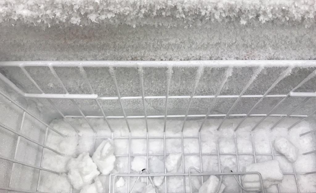 Reasons why your freezer gets frosted up and how to deal with it