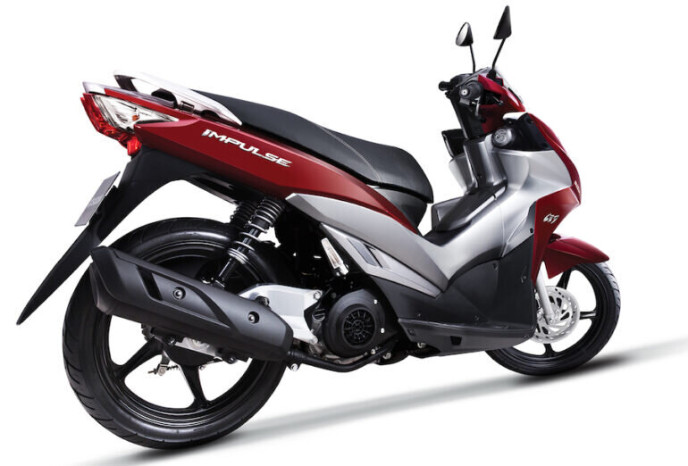 Comparison between Suzuki Impulse 125 Fi and Burgman Street