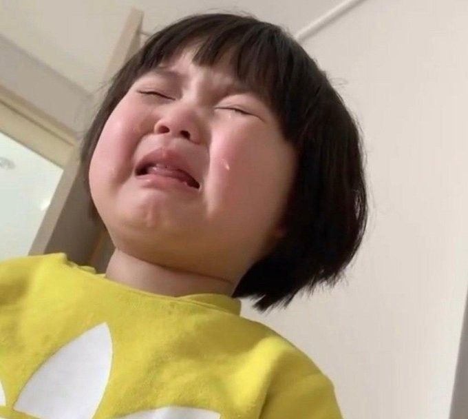 Compilation of hilarious baby crying memes