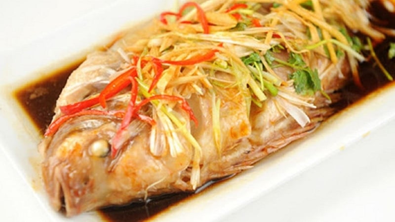 Guidelines For Preparing Steamed Pink Carp With Lime And Lemongrass 