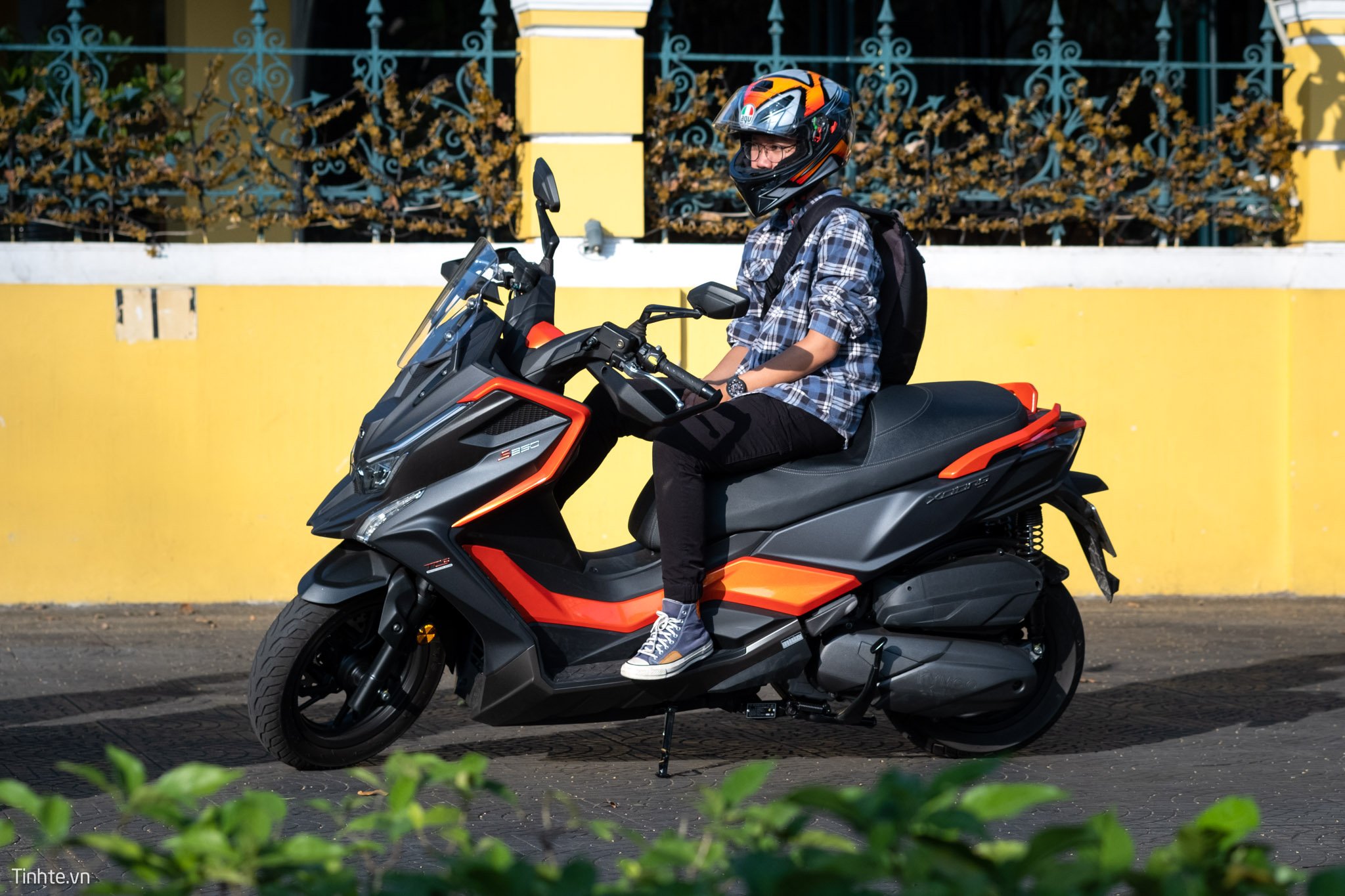 Xem xét chi tiết về Kymco Xciting S350: Thiết kế góc cạnh và hiện đại ...