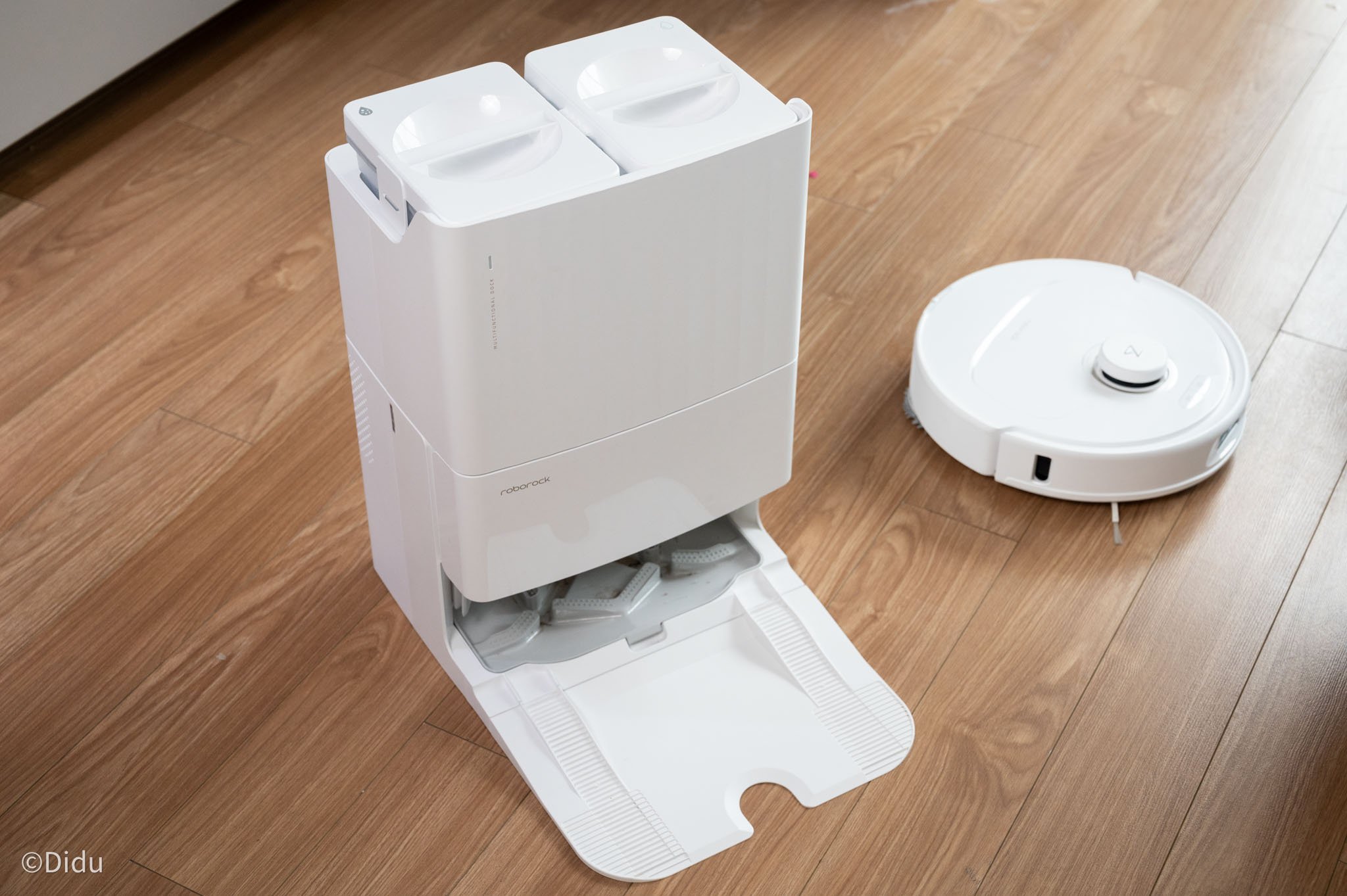 Đánh giá chi tiết Roborock Q Revo MaxV