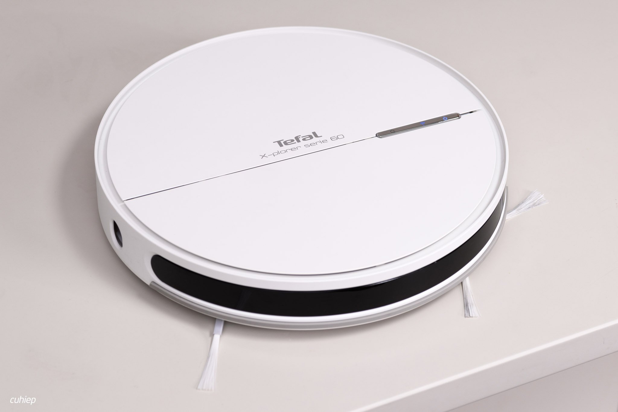 Trên tay robot hút bụi Tefal X-plorer Serie 60: mỏng chỉ 6cm, thiết kế ...