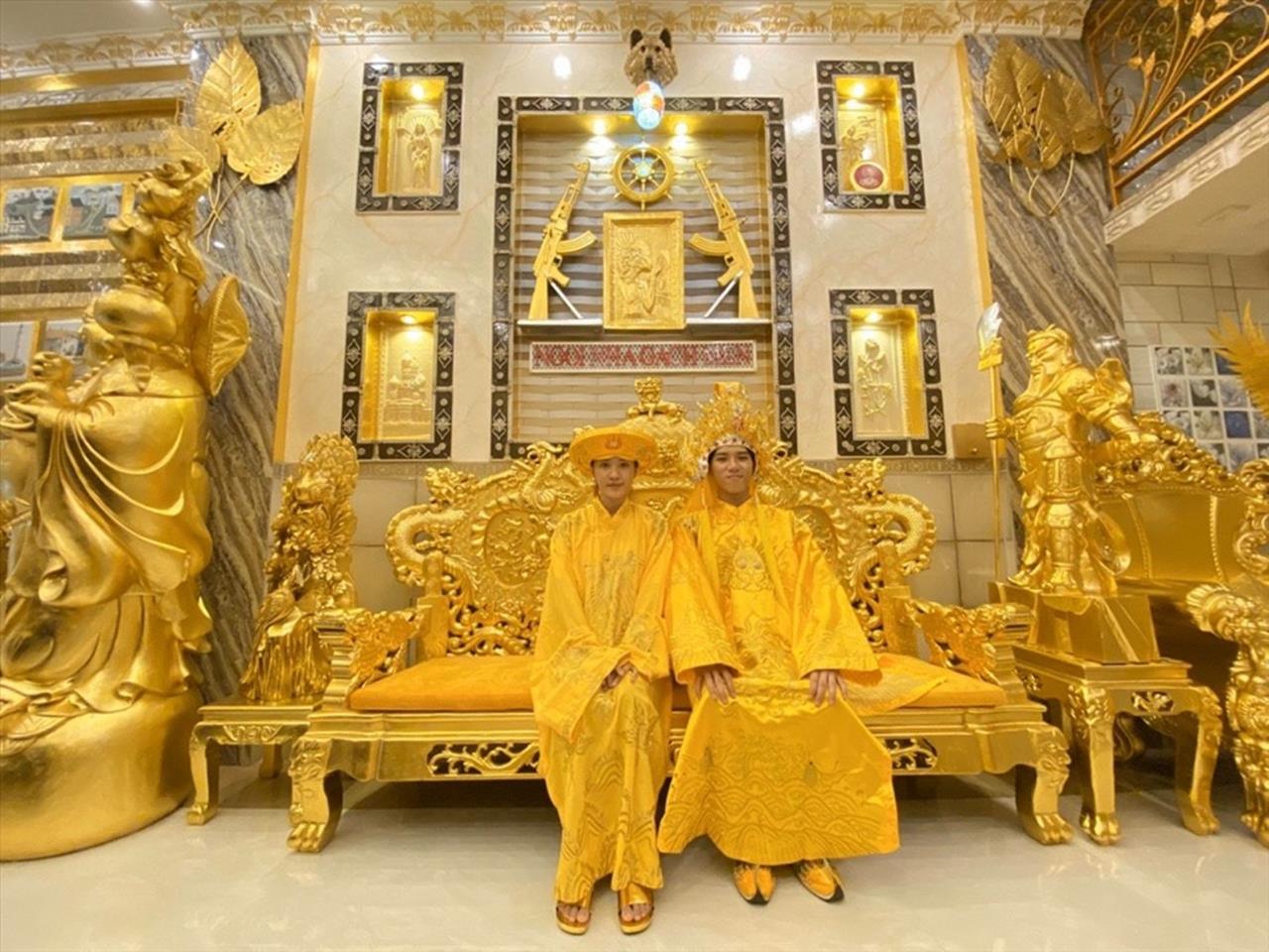 Explore the Golden Mud House with a '102' twist in Can Tho Mytour